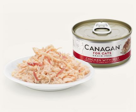 Canagan cat tins - chicken beef display